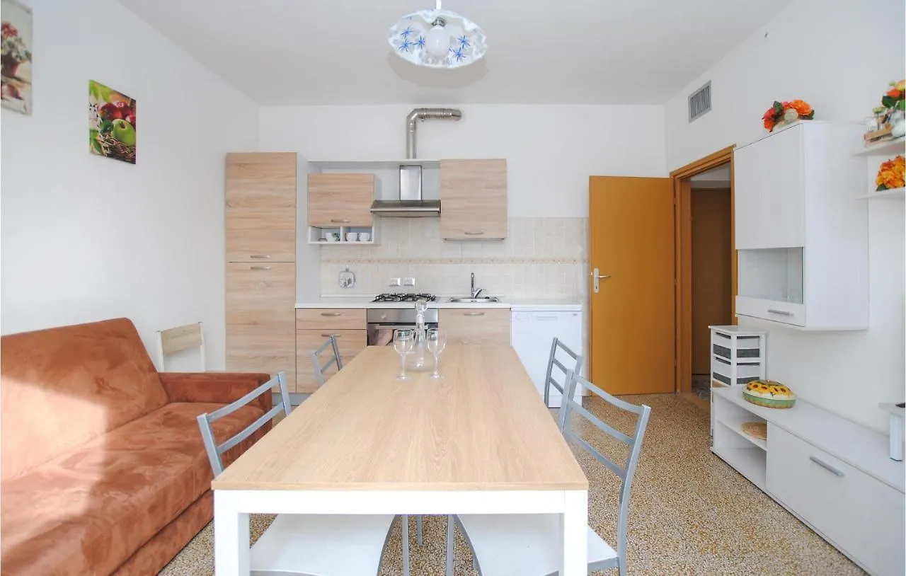 2 Bedroom Beautiful Home In Montecatini Terme